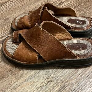 Born Women’s Brown Leather Sandals